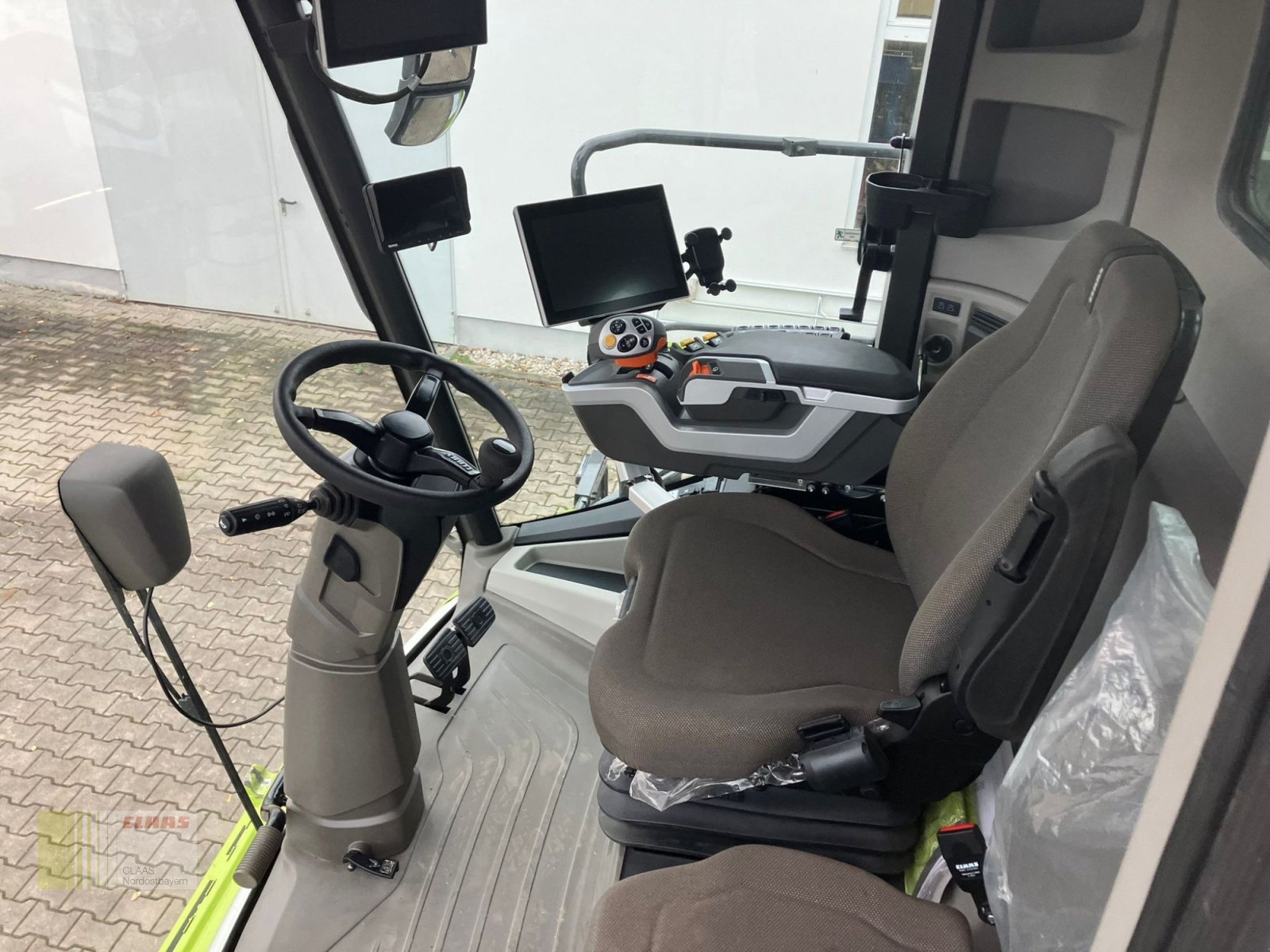 Mähdrescher des Typs CLAAS Lexion 7500 TT, Gebrauchtmaschine in Schwandorf (Bild 15)