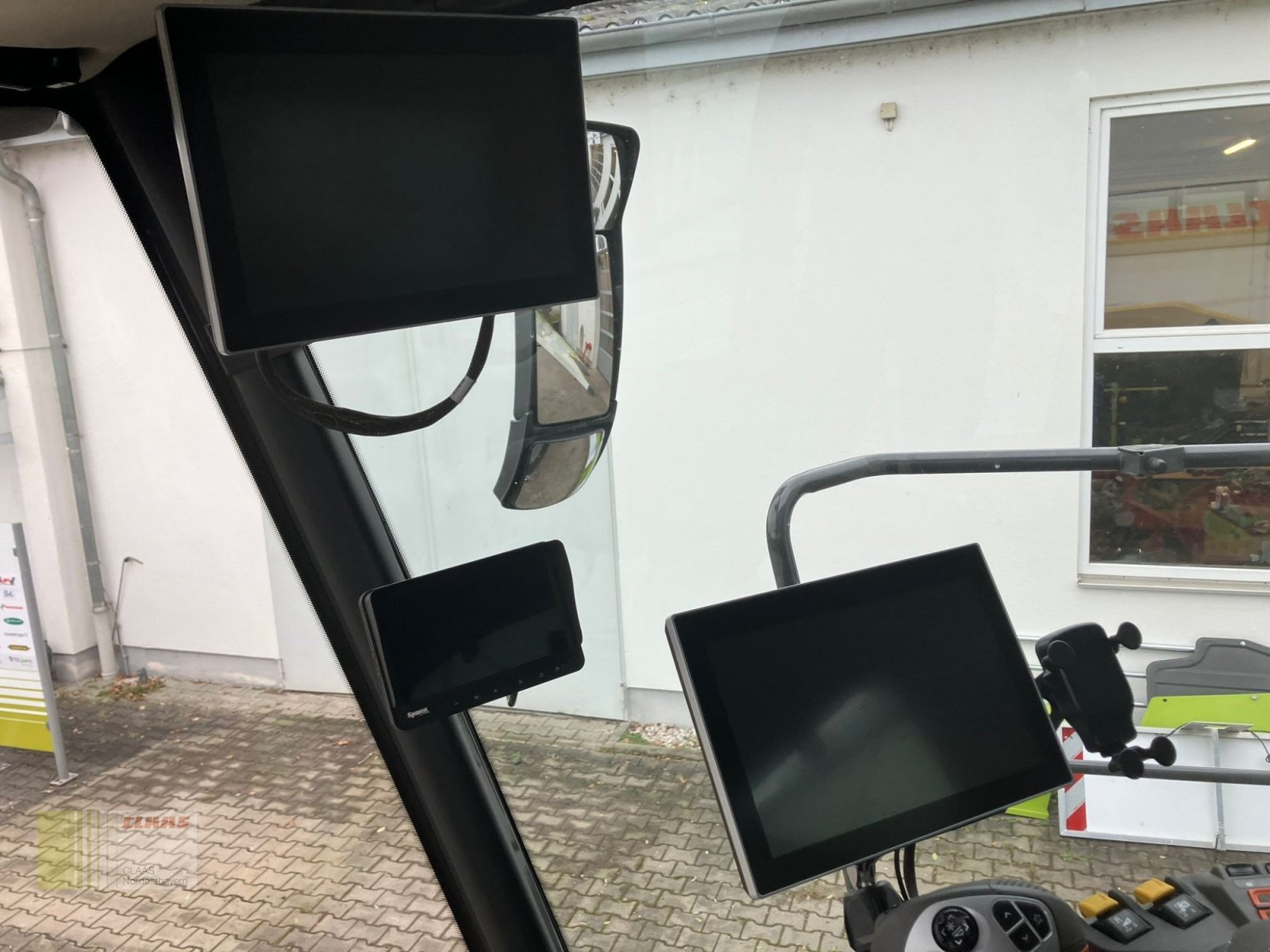 Mähdrescher des Typs CLAAS Lexion 7500 TT, Gebrauchtmaschine in Schwandorf (Bild 16)