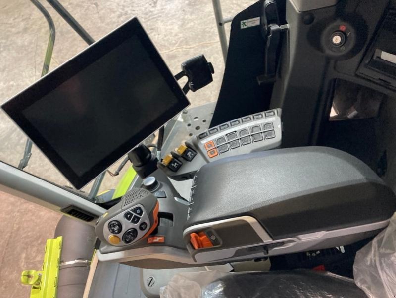 Mähdrescher typu CLAAS LEXION 7500 TT, Gebrauchtmaschine v Hockenheim (Obrázek 11)