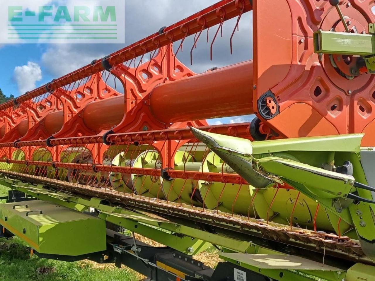 Mähdrescher des Typs CLAAS LEXION 7500 TT, Gebrauchtmaschine in ALNWICK (Bild 13)