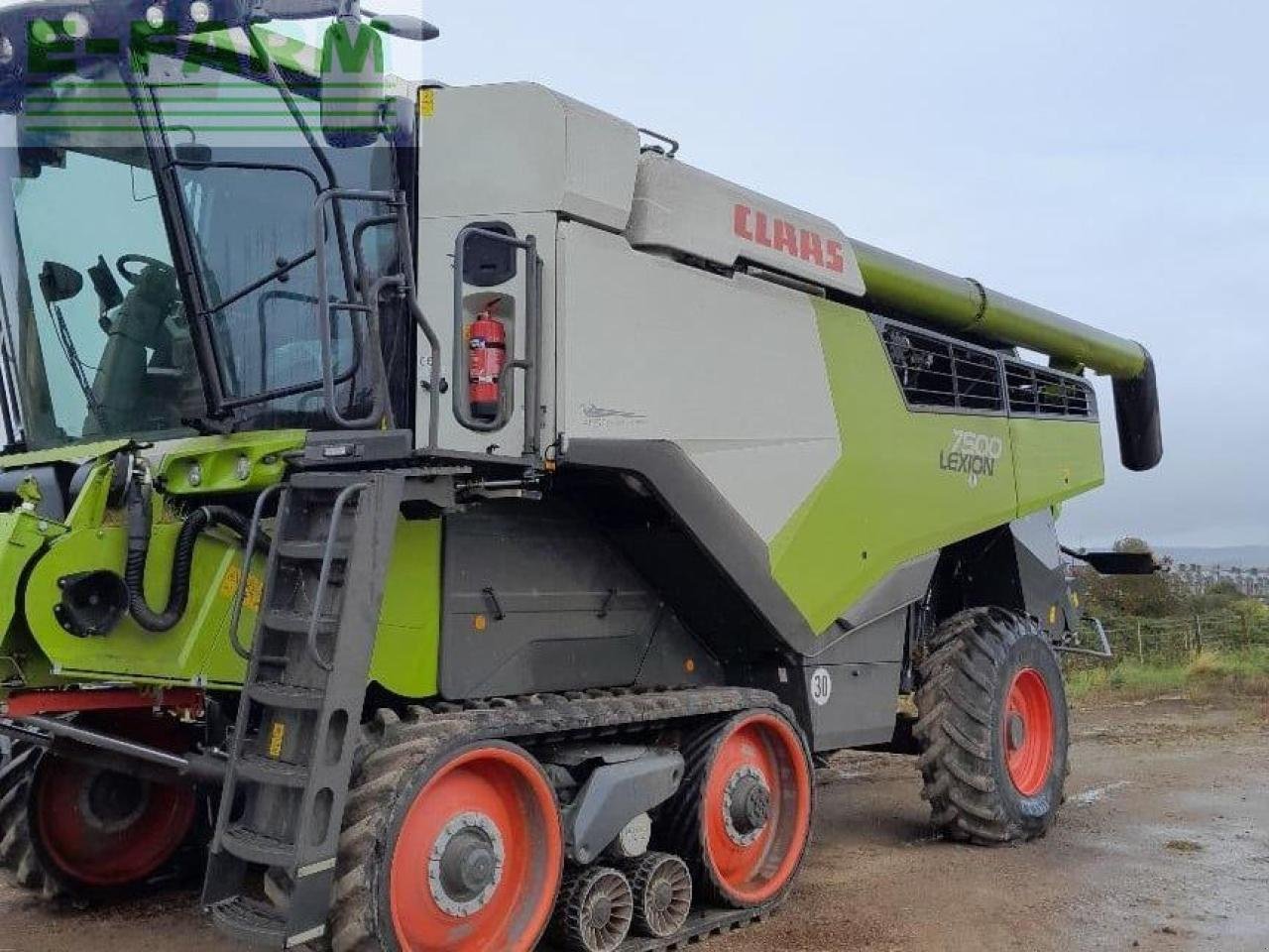 Mähdrescher Türe ait CLAAS LEXION 7500 TT, Gebrauchtmaschine içinde CORNHILL-ON-TWEED (resim 1)