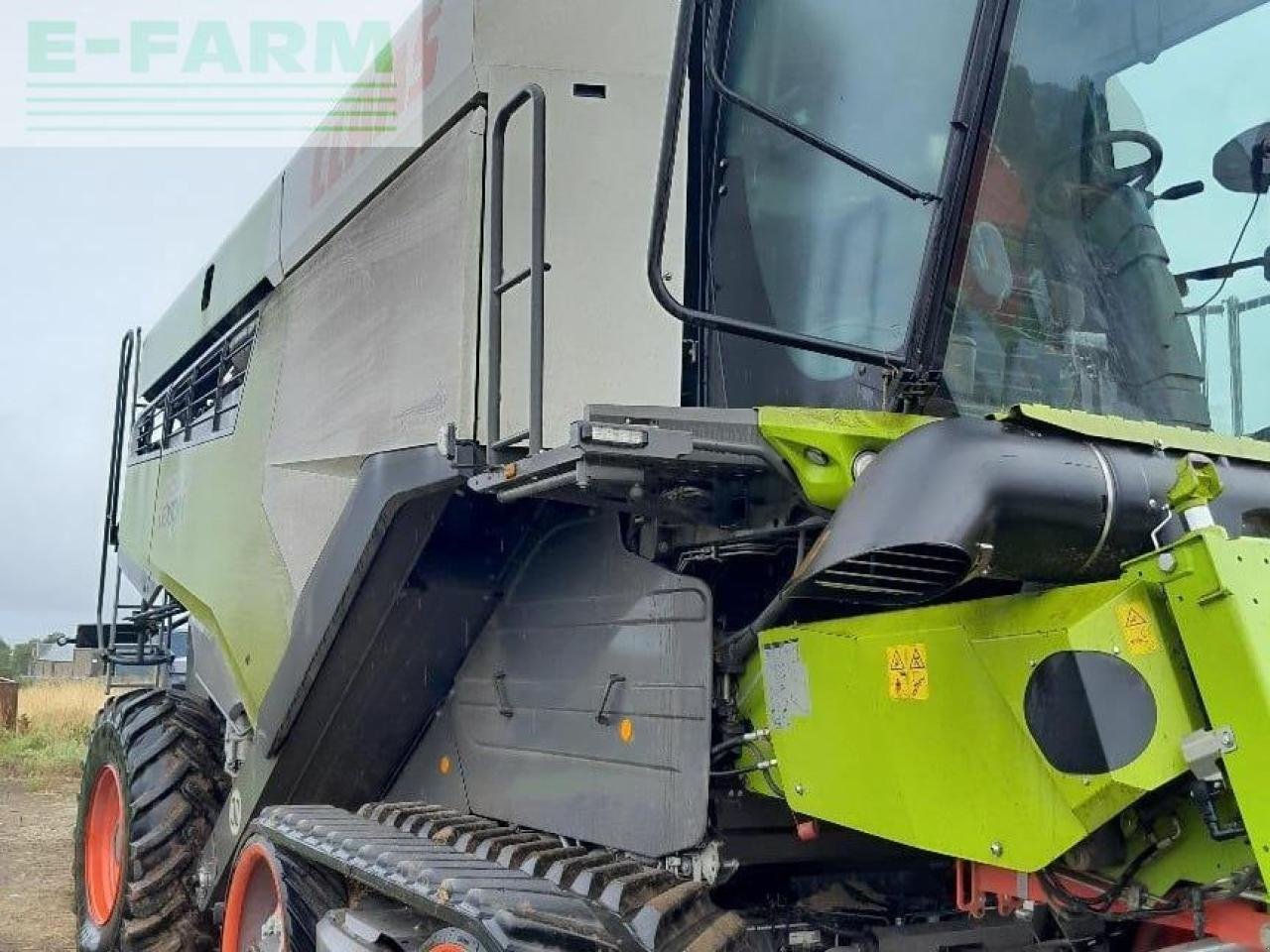 Mähdrescher Türe ait CLAAS LEXION 7500 TT, Gebrauchtmaschine içinde CORNHILL-ON-TWEED (resim 3)
