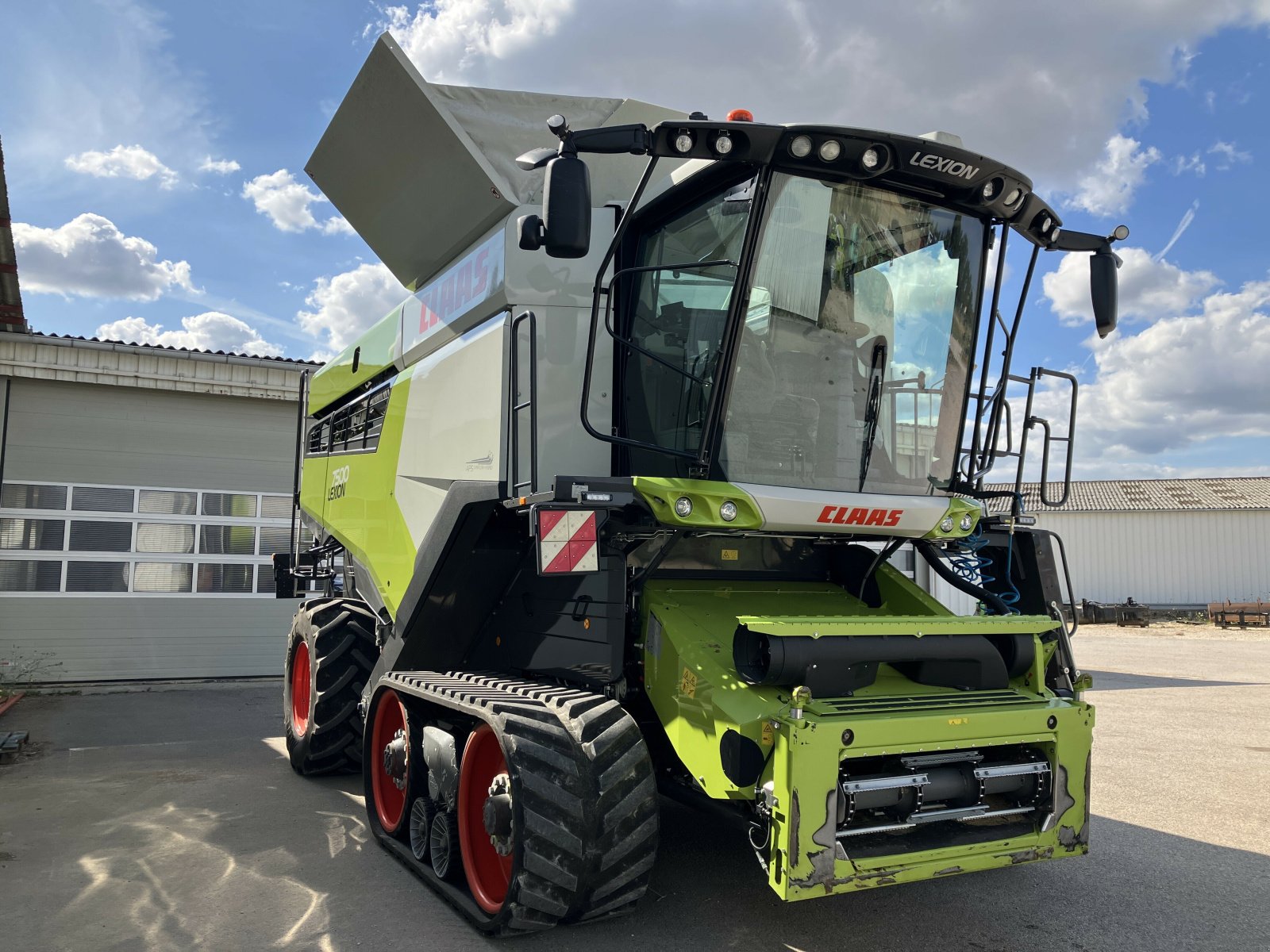 Mähdrescher Türe ait CLAAS LEXION 7500 TT, Gebrauchtmaschine içinde VAROIS & CHAIGNOT (resim 5)