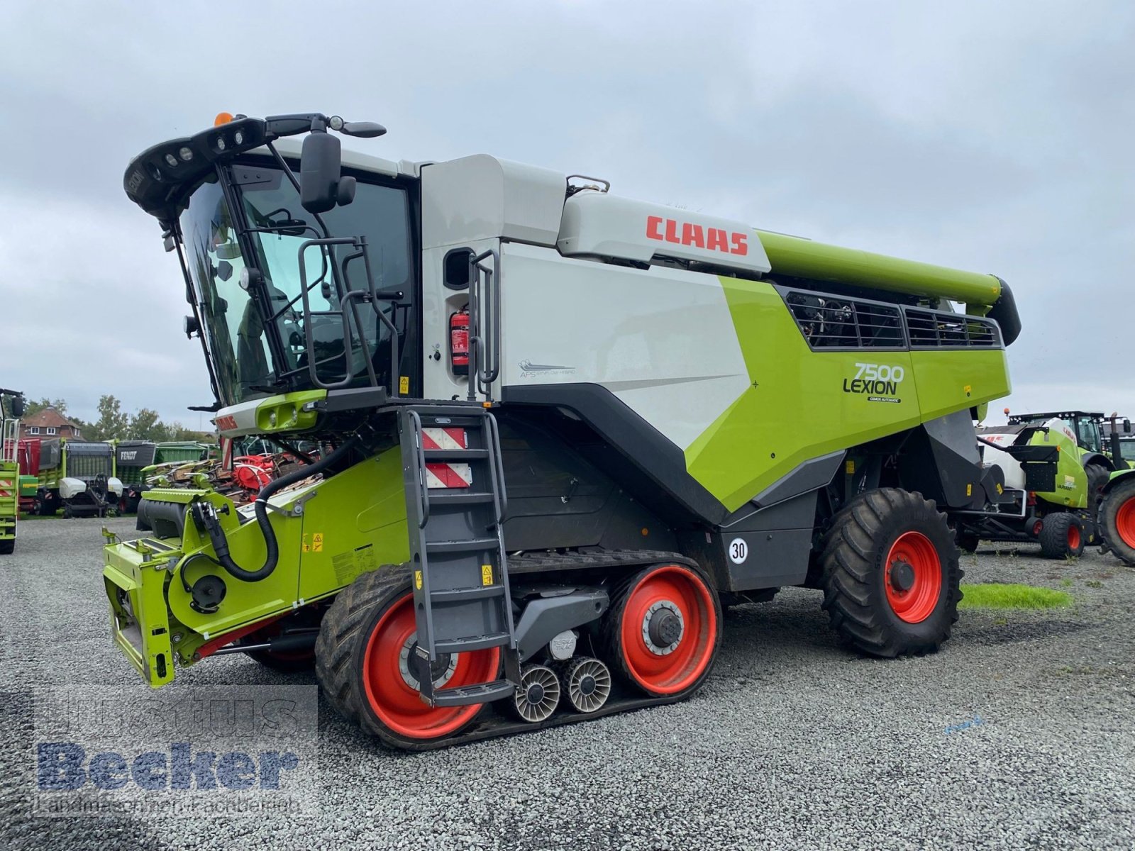 Mähdrescher of the type CLAAS Lexion 7500 TT, Gebrauchtmaschine in Weimar-Niederwalgern (Picture 1)