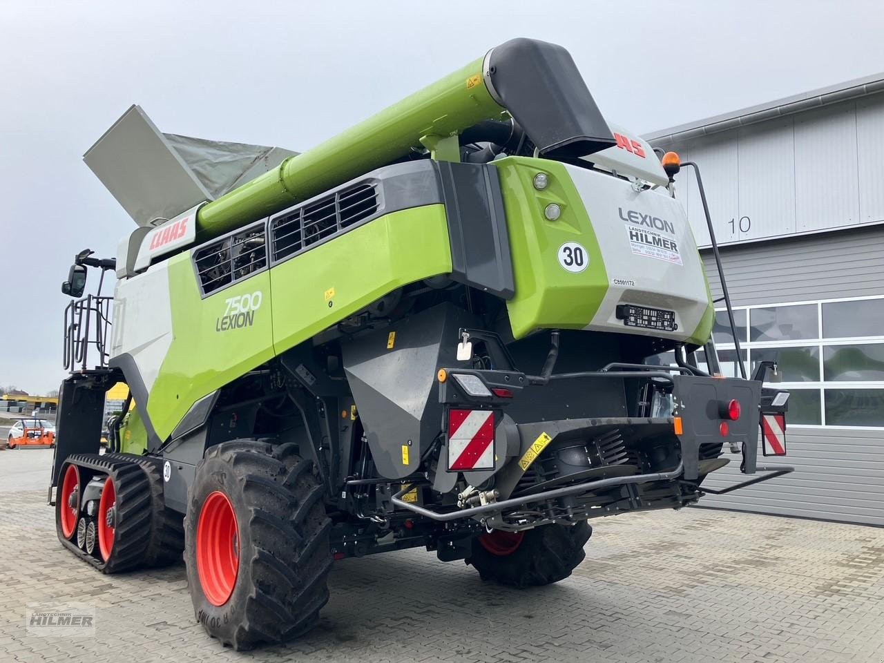 Mähdrescher des Typs CLAAS Lexion 7500 TT, Gebrauchtmaschine in Moringen (Bild 2)