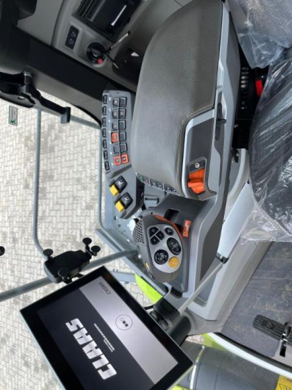 Mähdrescher des Typs CLAAS LEXION 7500, Gebrauchtmaschine in Hockenheim (Bild 11)