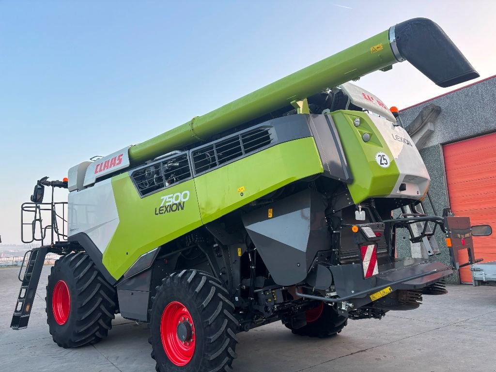 Mähdrescher typu CLAAS LEXION 7500, Gebrauchtmaschine v Baillonville (Obrázek 2)