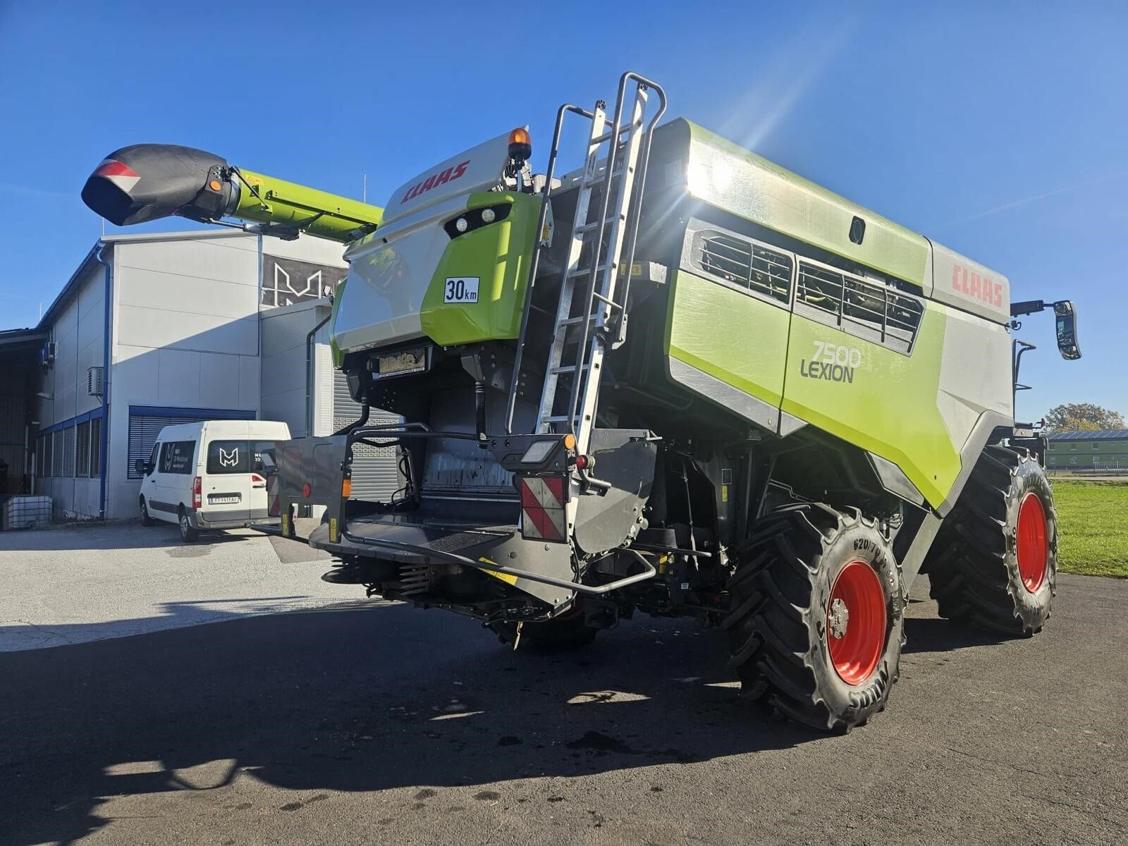 Mähdrescher tip CLAAS Lexion 7500, Gebrauchtmaschine in Bruck/Leitha (Poză 4)