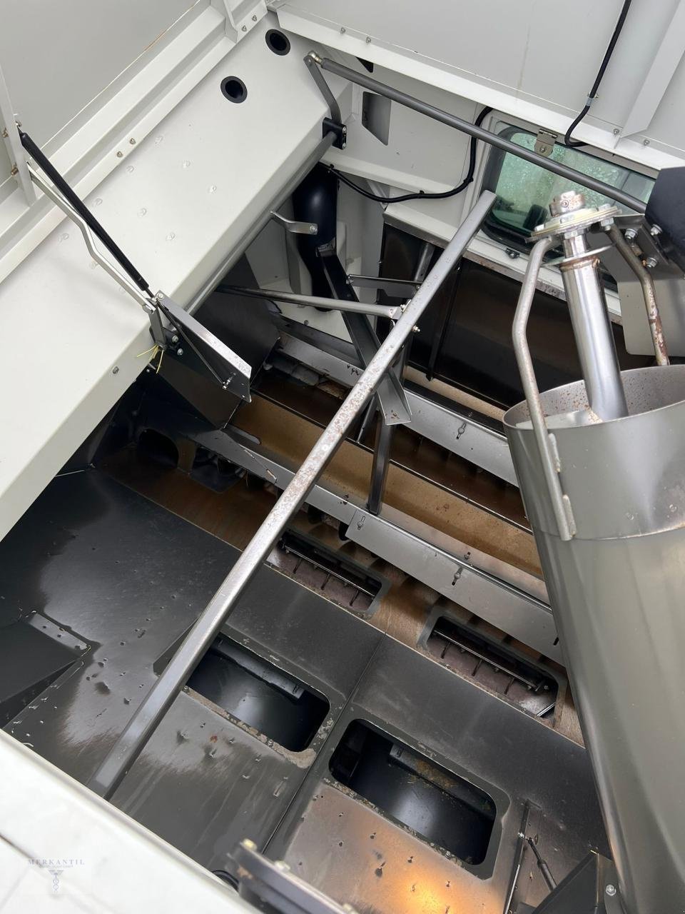 Mähdrescher des Typs CLAAS Lexion 750TT, Gebrauchtmaschine in Pragsdorf (Bild 7)