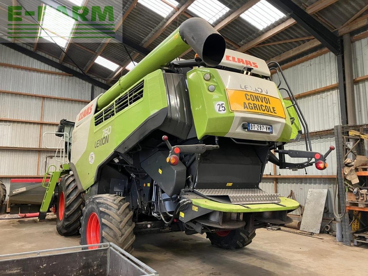 Mähdrescher typu CLAAS lexion 760 t4i, Gebrauchtmaschine v PONTIVY (56 - MORBIHAN) (Obrázek 1)