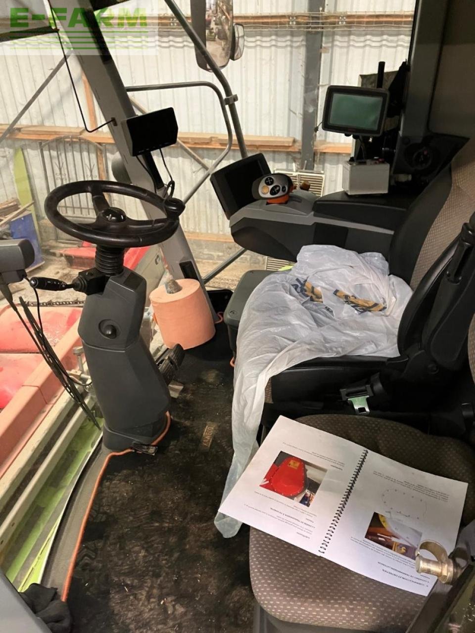 Mähdrescher typu CLAAS lexion 760 t4i, Gebrauchtmaschine v PONTIVY (56 - MORBIHAN) (Obrázek 5)