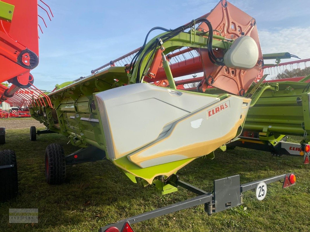 Mähdrescher van het type CLAAS Lexion 760 TT + V1050, Gebrauchtmaschine in Mühlengeez (Foto 25)