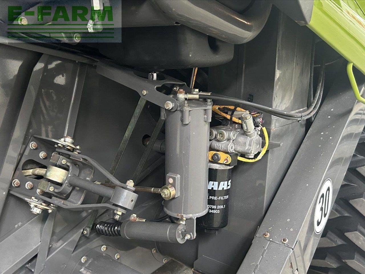 Mähdrescher of the type CLAAS LEXION 760 TT, Gebrauchtmaschine in ULCEBY, ALFORD (Picture 7)