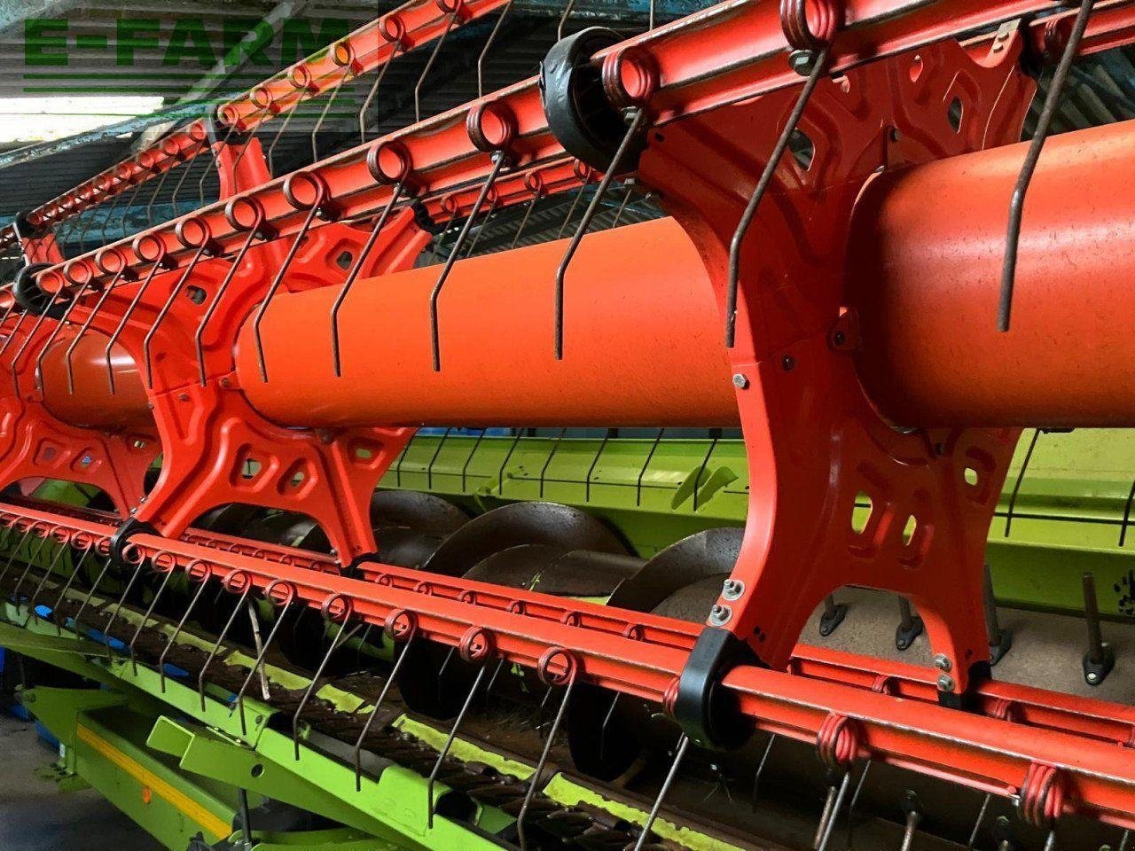 Mähdrescher of the type CLAAS LEXION 760 TT, Gebrauchtmaschine in ULCEBY, ALFORD (Picture 26)