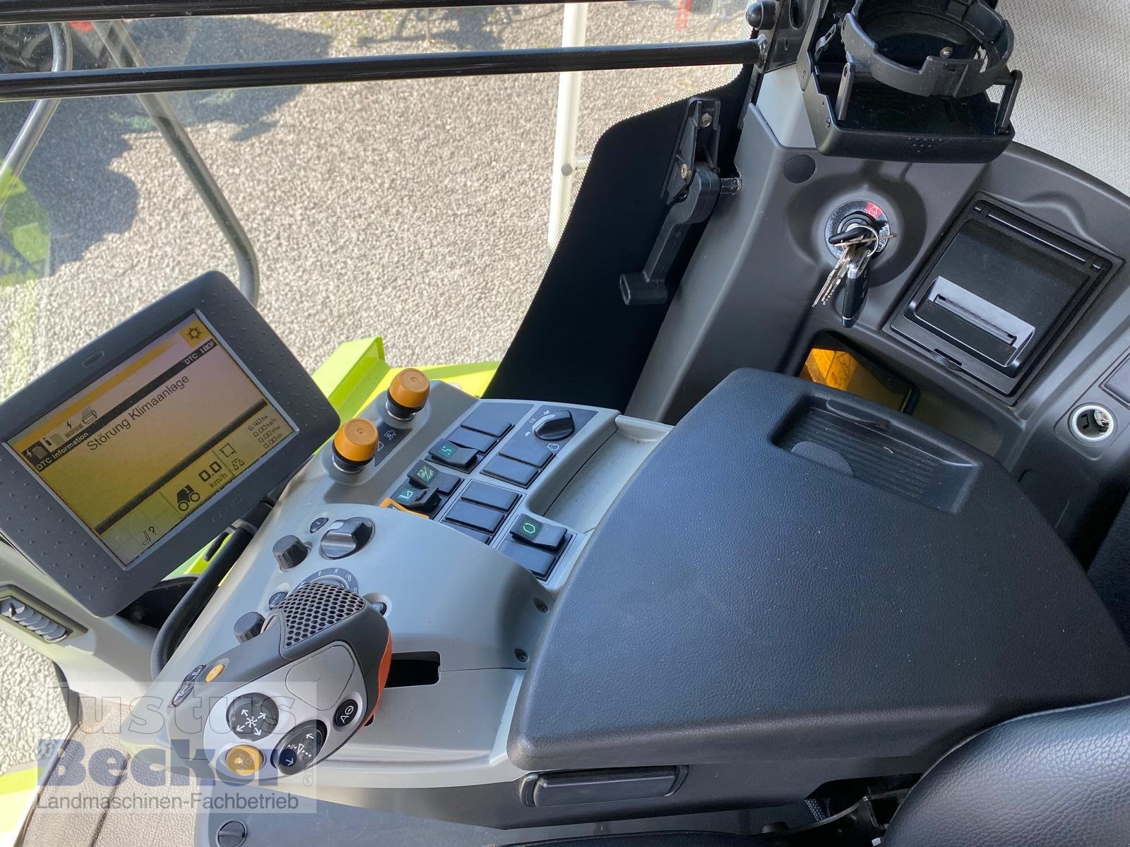 Mähdrescher del tipo CLAAS Lexion 760 TT, Gebrauchtmaschine In Weimar-Niederwalgern (Immagine 14)