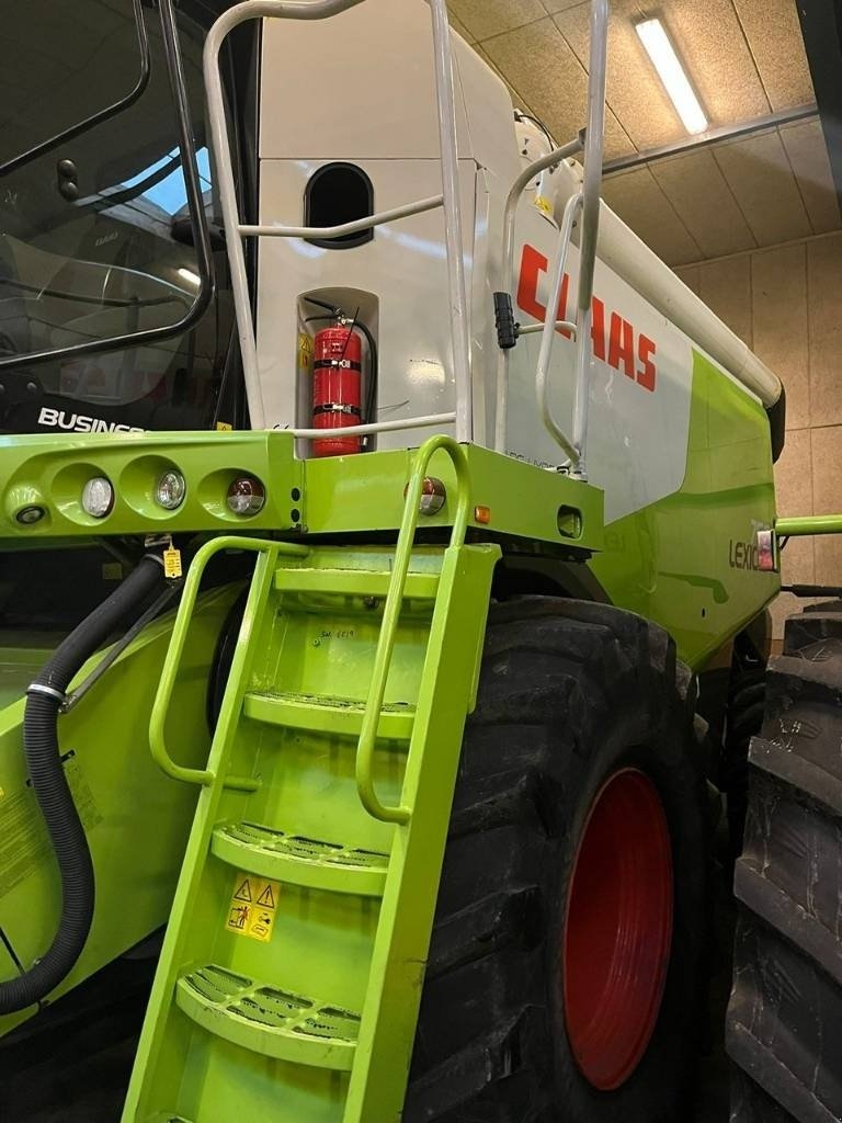 Mähdrescher typu CLAAS LEXION 760, Gebrauchtmaschine w Vinderup (Zdjęcie 2)