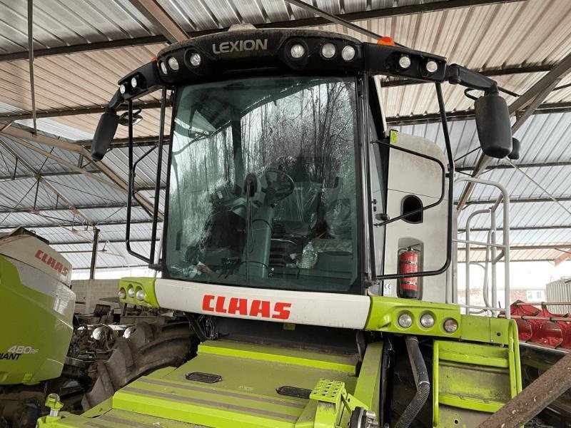 Mähdrescher of the type CLAAS LEXION 760, Gebrauchtmaschine in CORNY MACHEROMENIL