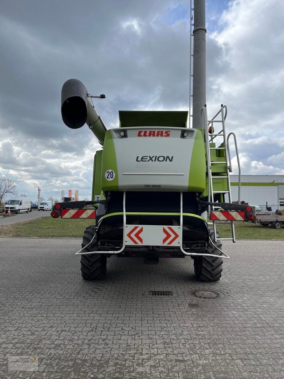 Mähdrescher of the type CLAAS Lexion 760, Gebrauchtmaschine in Schora (Picture 7)
