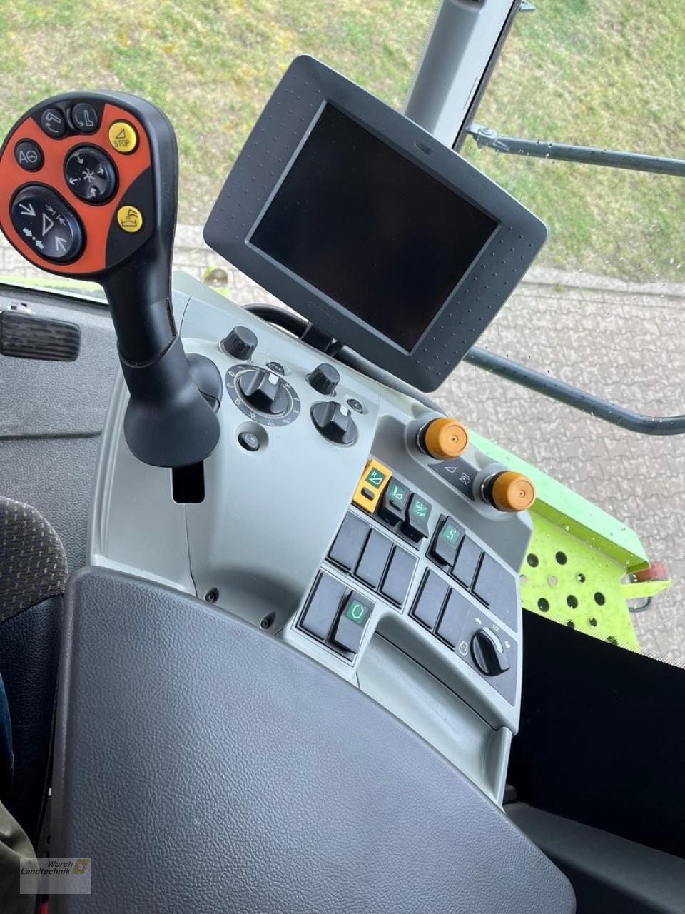 Mähdrescher of the type CLAAS Lexion 760, Gebrauchtmaschine in Schora (Picture 11)
