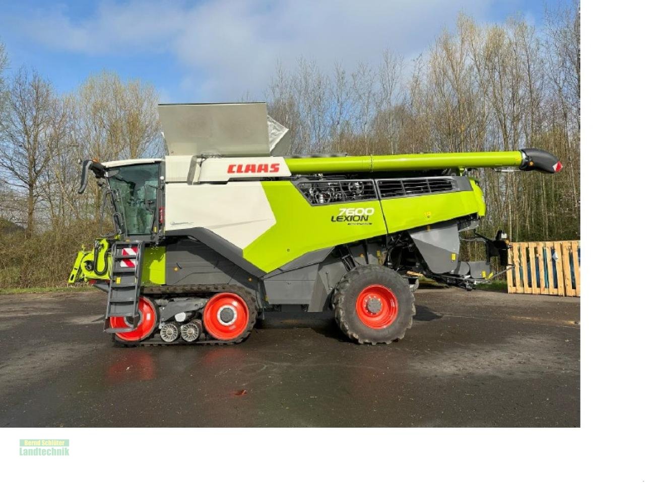 Mähdrescher des Typs CLAAS Lexion 7600 Terra Trac, Gebrauchtmaschine in Büren (Bild 1)