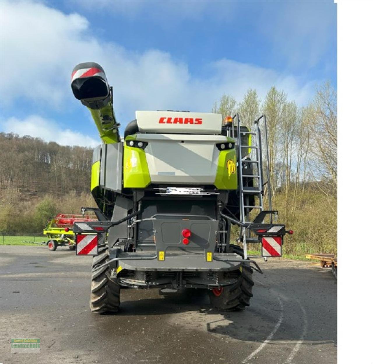 Mähdrescher des Typs CLAAS Lexion 7600 Terra Trac, Gebrauchtmaschine in Büren (Bild 3)