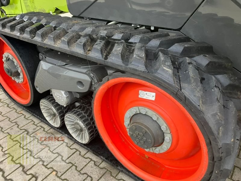 Mähdrescher des Typs CLAAS LEXION 7600 TT + V930 + TW, Gebrauchtmaschine in Schwandorf (Bild 12)