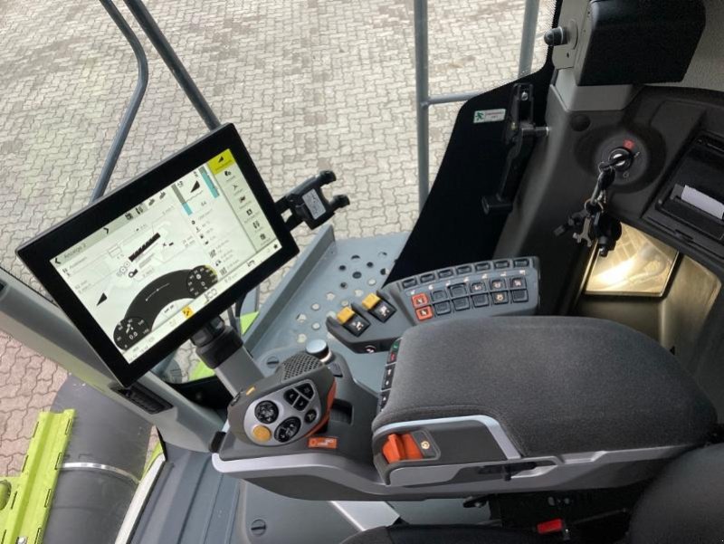 Mähdrescher typu CLAAS LEXION 7600 TT, Gebrauchtmaschine v Hockenheim (Obrázek 8)