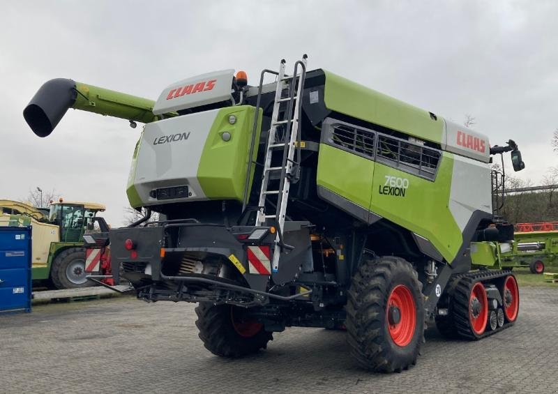 Mähdrescher of the type CLAAS LEXION 7600 TT, Gebrauchtmaschine in Hockenheim (Picture 4)