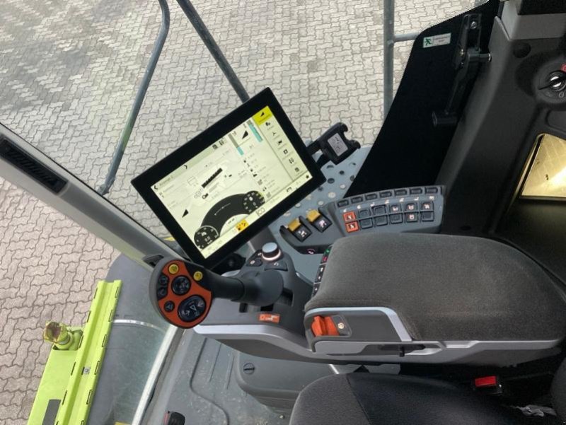 Mähdrescher of the type CLAAS LEXION 7600 TT, Gebrauchtmaschine in Hockenheim (Picture 8)