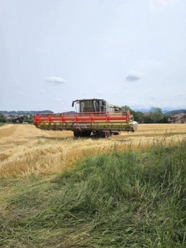 Mähdrescher of the type CLAAS Lexion 7600 TT, Gebrauchtmaschine in Domdidier (Picture 4)