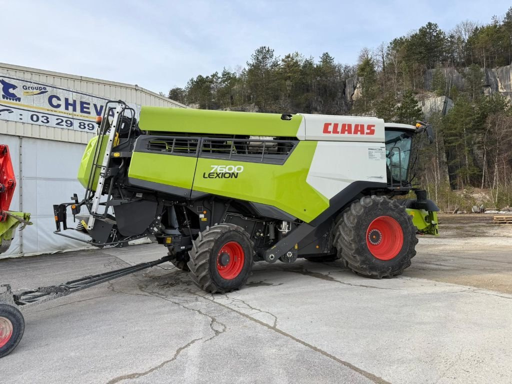 Mähdrescher tipa CLAAS LEXION 7600, Gebrauchtmaschine u Marolles (Slika 3)
