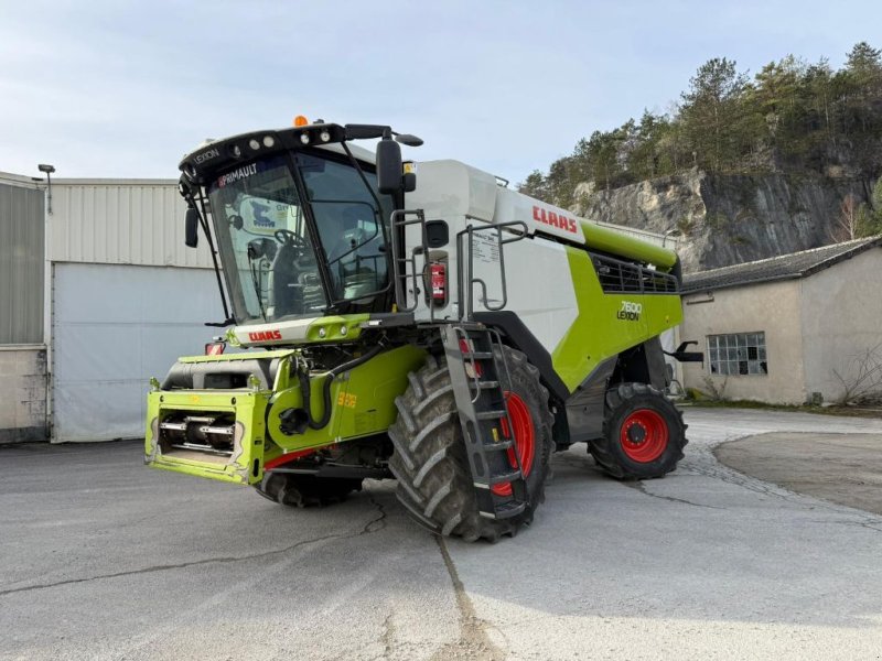 Mähdrescher van het type CLAAS LEXION 7600, Gebrauchtmaschine in Marolles (Foto 1)