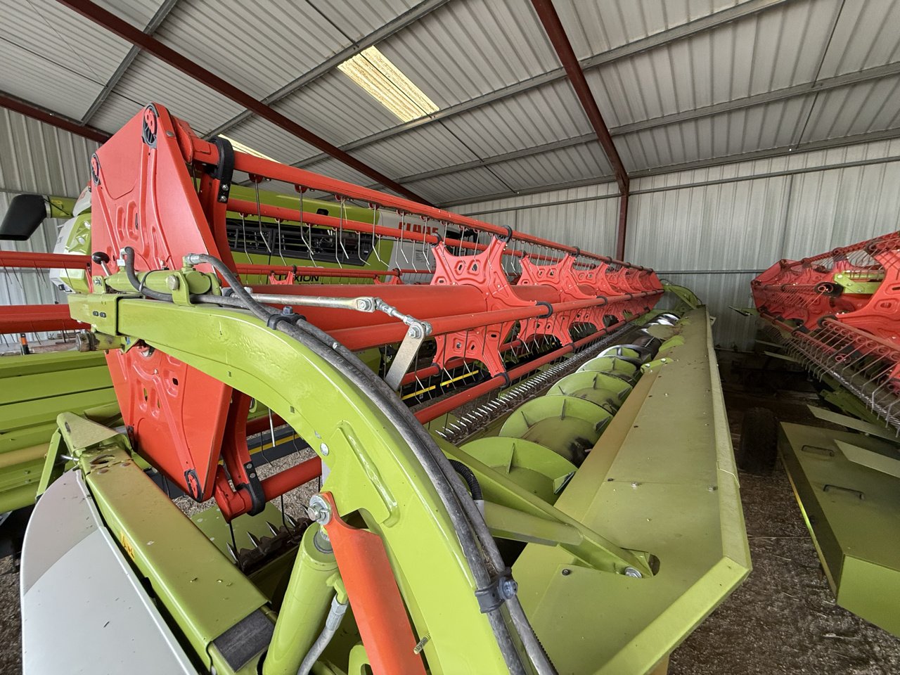 Mähdrescher of the type CLAAS LEXION 7600, Gebrauchtmaschine in Marolles (Picture 7)