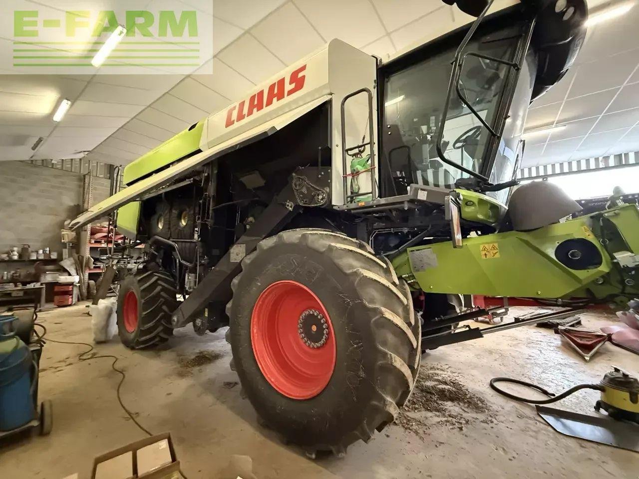 Mähdrescher of the type CLAAS lexion 7600, Gebrauchtmaschine in CHAUVONCOURT (Picture 2)
