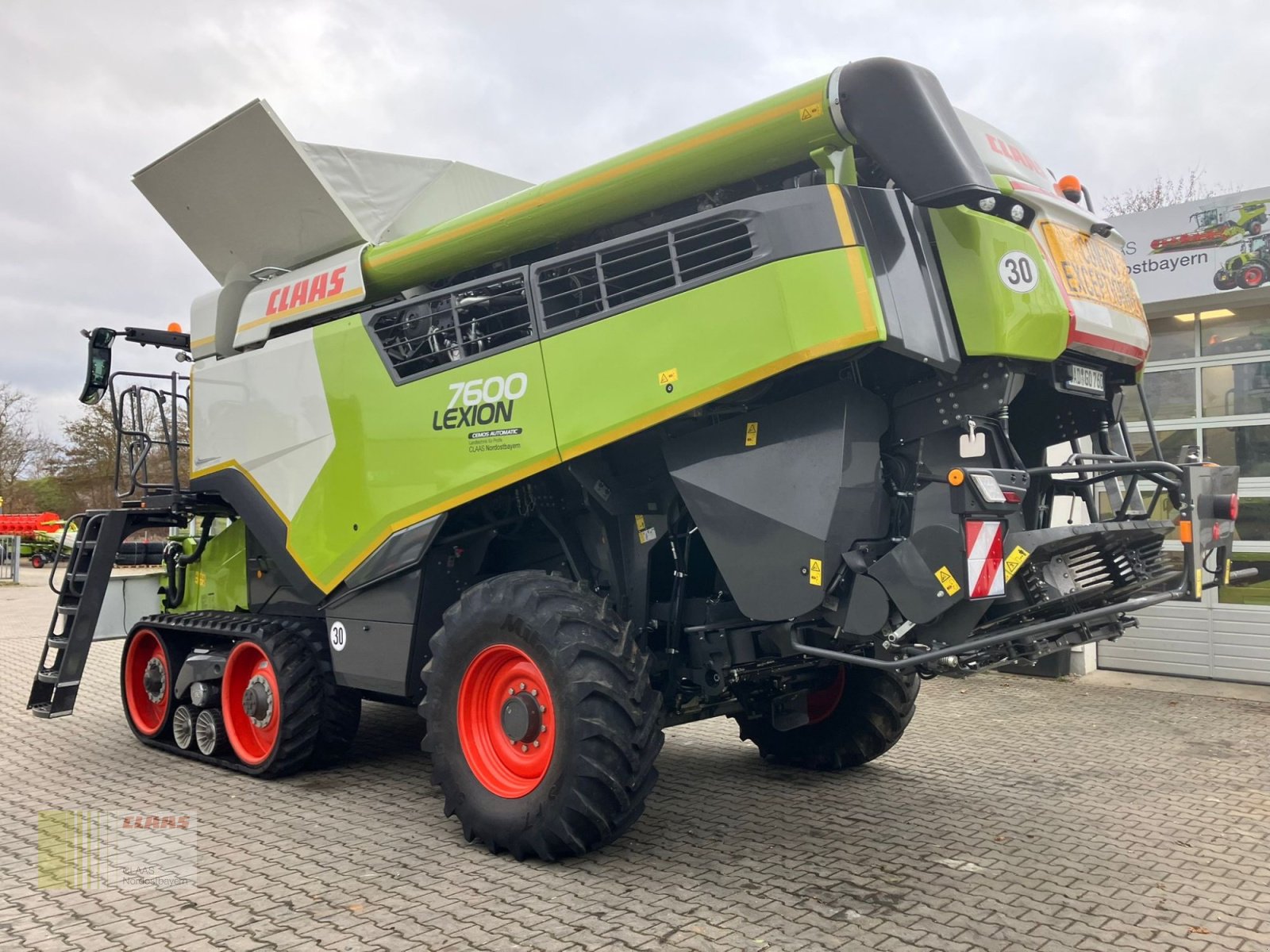 Mähdrescher tip CLAAS Lexion 7600TT inkl. V930 und Transportwagen REDUZIERT!, Gebrauchtmaschine in Schwandorf (Poză 3)