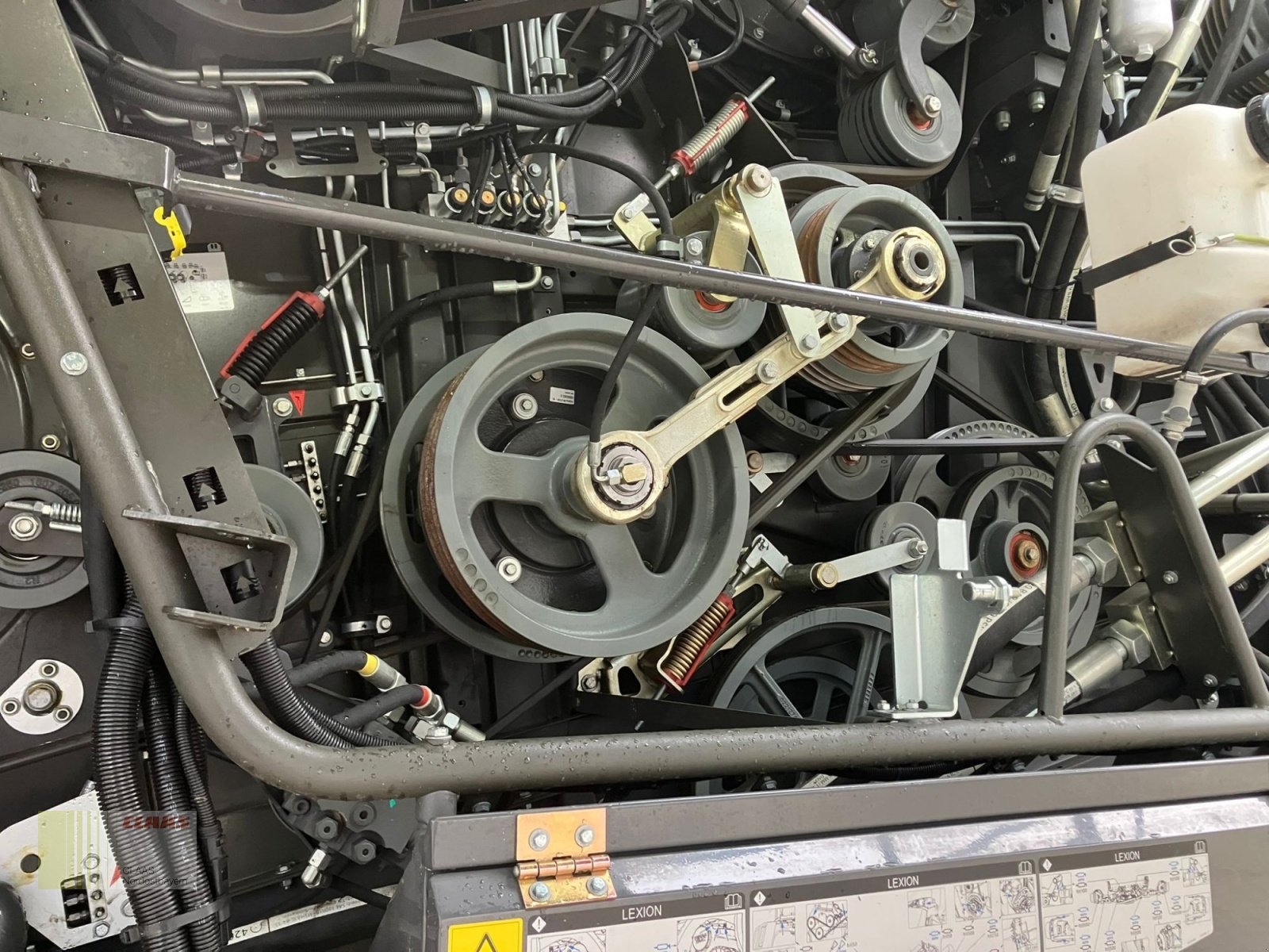 Mähdrescher tip CLAAS Lexion 7600TT inkl. V930 und Transportwagen REDUZIERT!, Gebrauchtmaschine in Schwandorf (Poză 19)