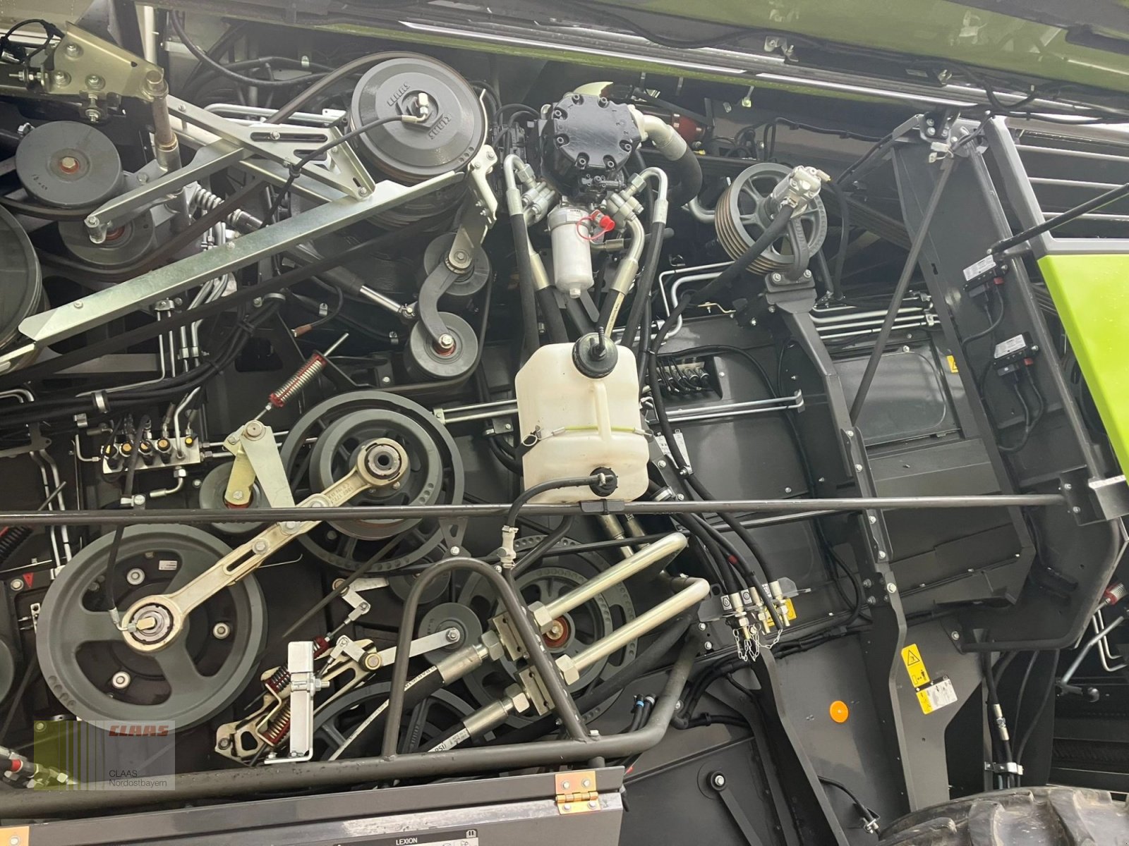 Mähdrescher des Typs CLAAS Lexion 7600TT inkl. V930 und Transportwagen, Gebrauchtmaschine in Schwandorf (Bild 18)