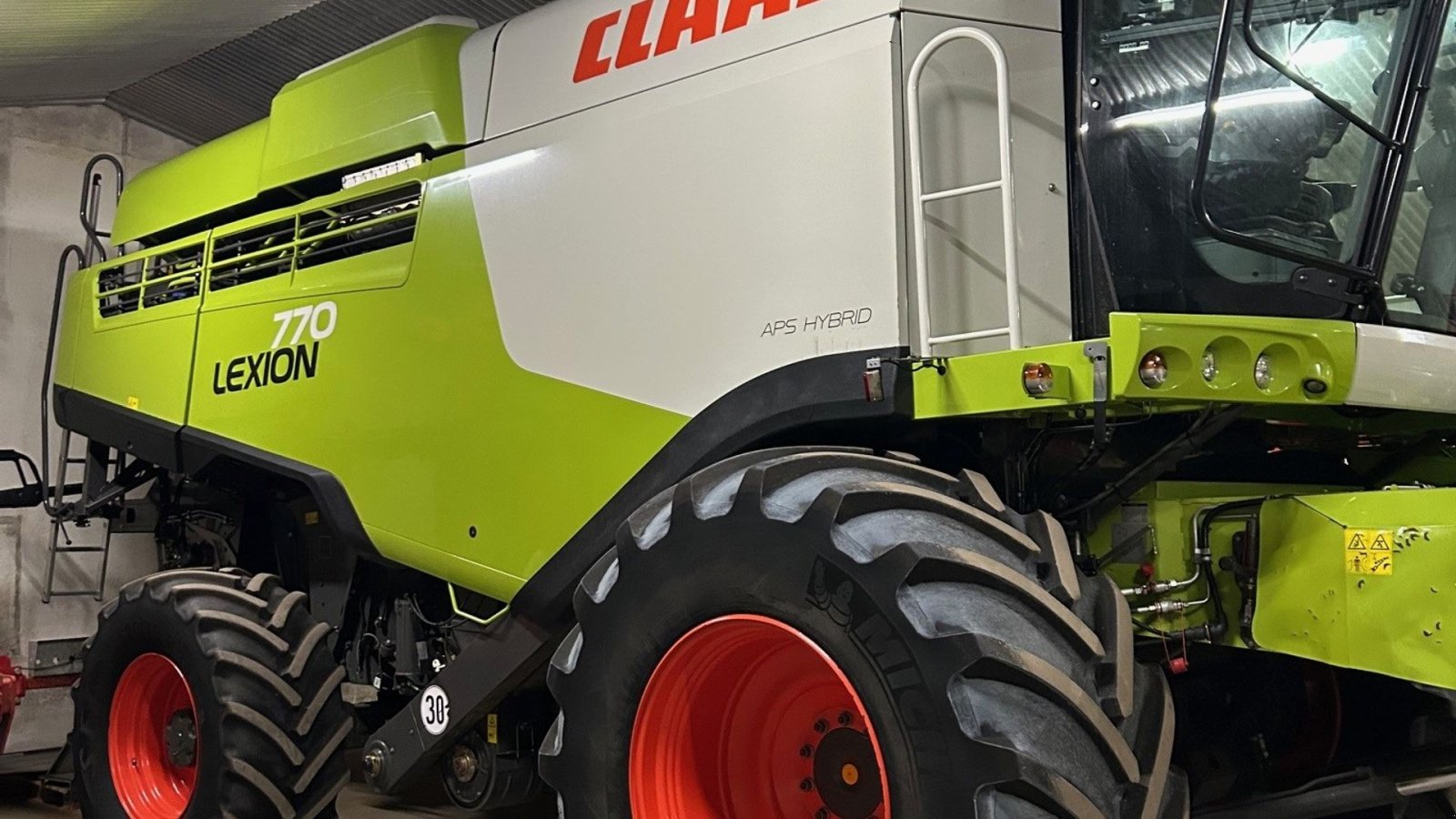 Mähdrescher del tipo CLAAS LEXION 770 4WD, Gebrauchtmaschine en Sunds (Imagen 3)
