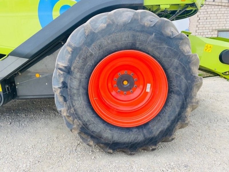 Mähdrescher του τύπου CLAAS LEXION 770 Incl. skærebord V900. CEMOS Auto Cleaning. CEMOS Auto Seperation. Cruise Pilot. Telematics mm., Gebrauchtmaschine σε Kolding (Φωτογραφία 10)