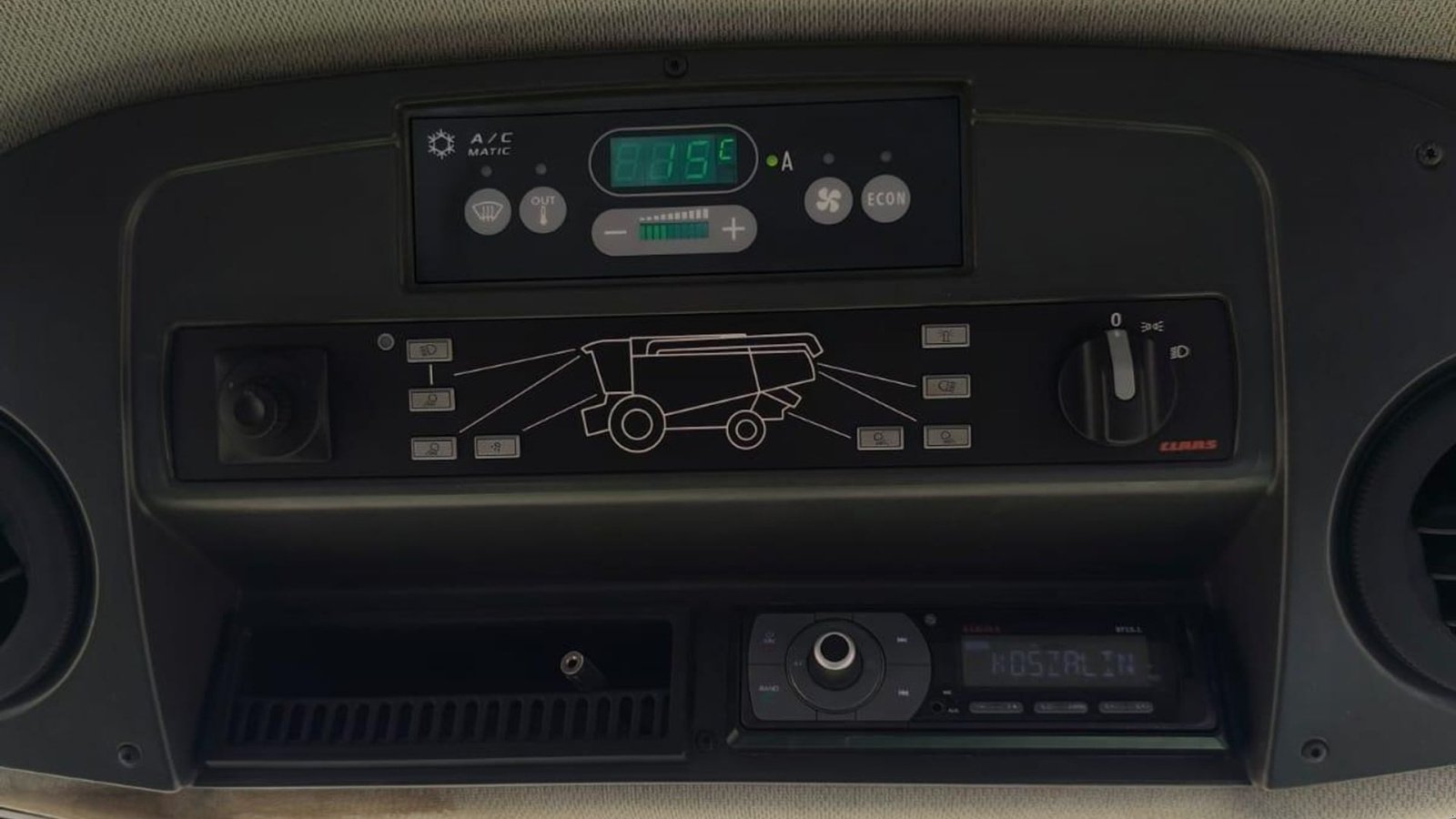 Mähdrescher tip CLAAS LEXION 770 Incl. Skærebord Vario V1080. Telematics., Gebrauchtmaschine in Kolding (Poză 9)