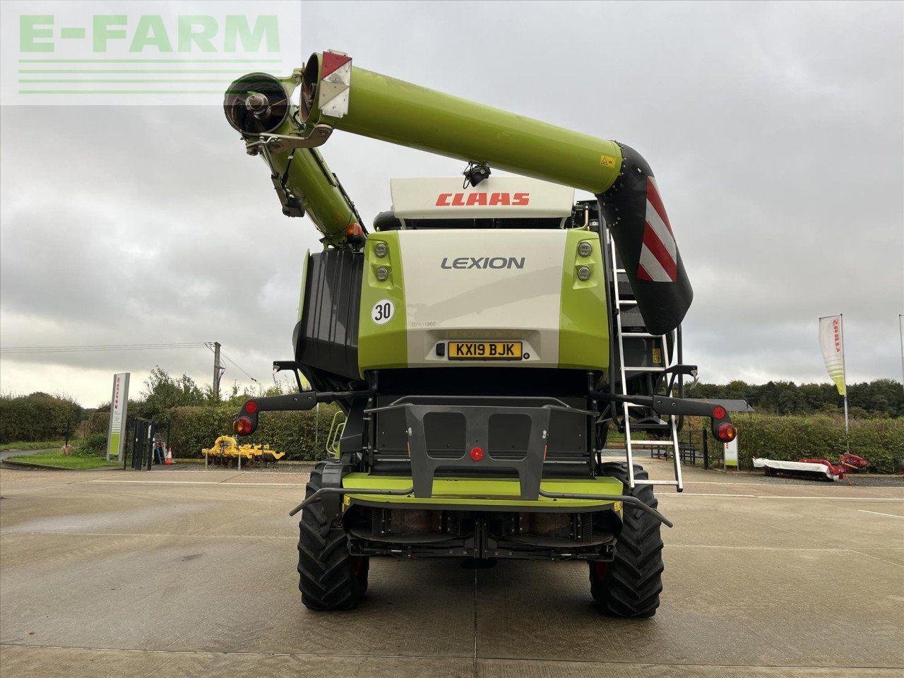 Mähdrescher typu CLAAS LEXION 770 TERRA TRAC CTF, Gebrauchtmaschine v SUFFOLK (Obrázek 7)