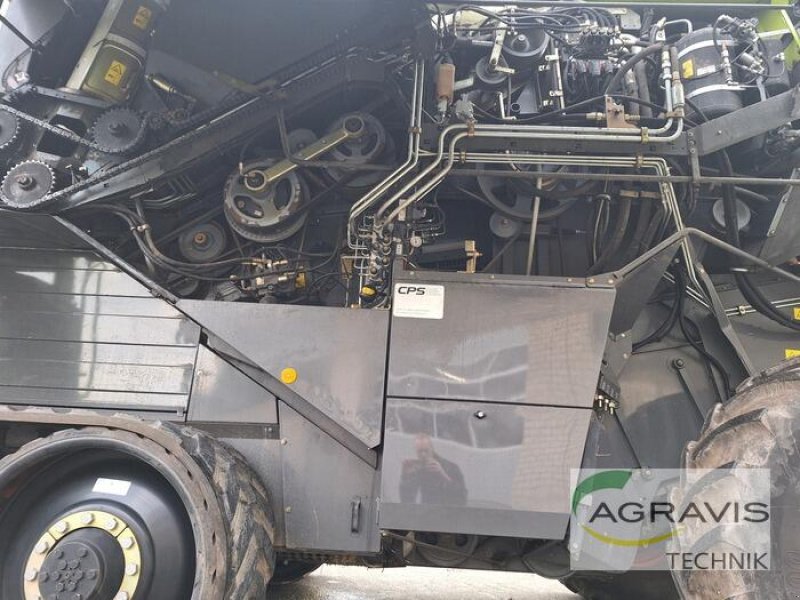 Mähdrescher des Typs CLAAS LEXION 770 TERRA TRAC, Gebrauchtmaschine in Warburg (Bild 12)