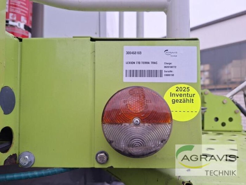 Mähdrescher des Typs CLAAS LEXION 770 TERRA TRAC, Gebrauchtmaschine in Warburg (Bild 20)