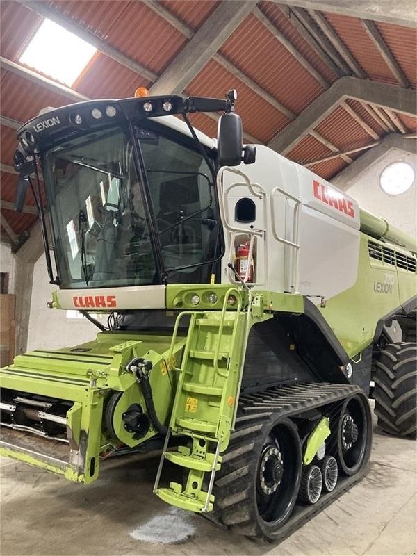 Mähdrescher of the type CLAAS LEXION 770 TT 40 MacDon skærebord, Gebrauchtmaschine in Mern (Picture 2)