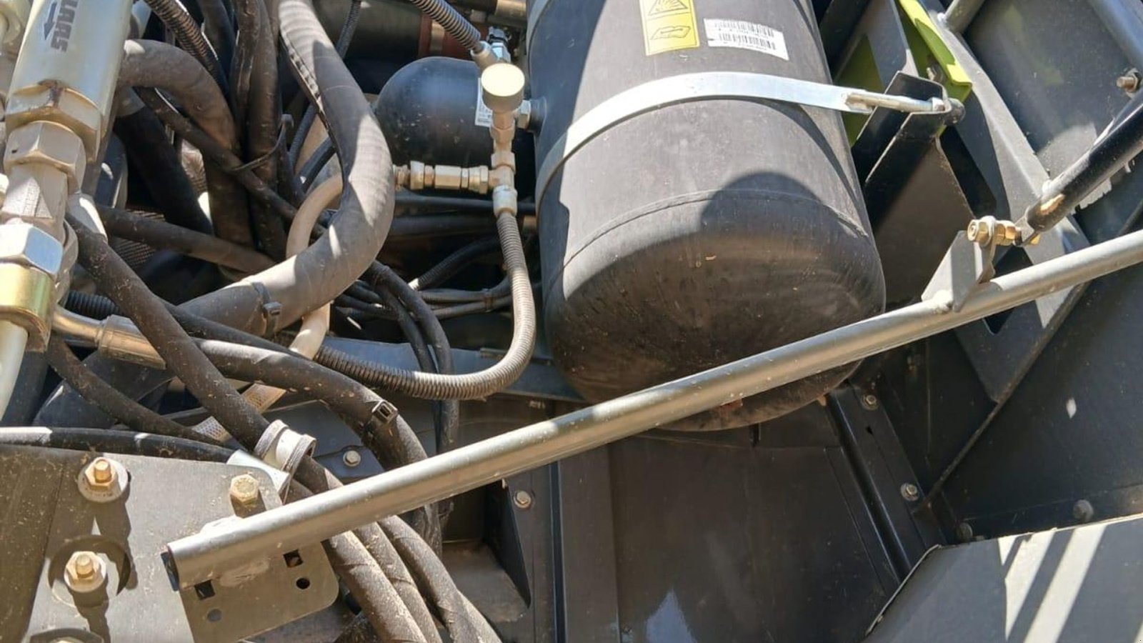 Mähdrescher des Typs CLAAS LEXION 770 TT INCL Skærebord!!! GPS. CEMOS Cruise Pilot. CEMOS Auto Pilot. CEMOS Auto Crop Flow. CEMOS Auto Slope. Compressor etc. Vi kan give 50 timers reklamationsret i DK!!!, Gebrauchtmaschine in Kolding (Bild 14)