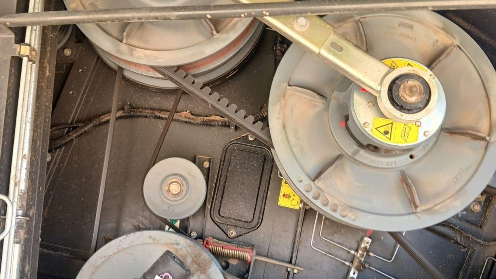 Mähdrescher des Typs CLAAS LEXION 770 TT INCL Skærebord!!! GPS. CEMOS Cruise Pilot. CEMOS Auto Pilot. CEMOS Auto Crop Flow. CEMOS Auto Slope. Compressor etc. Vi kan give 50 timers reklamationsret i DK!!!, Gebrauchtmaschine in Kolding (Bild 18)