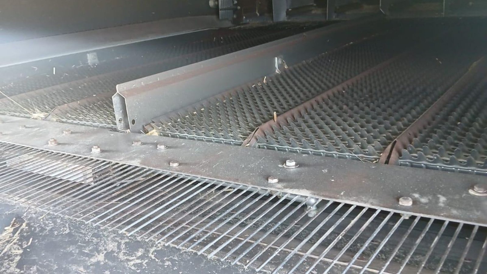 Mähdrescher des Typs CLAAS LEXION 770 TT INCL Skærebord!!! GPS. CEMOS Cruise Pilot. CEMOS Auto Pilot. CEMOS Auto Crop Flow. CEMOS Auto Slope. Compressor etc. Vi kan give 50 timers reklamationsret i DK!!!, Gebrauchtmaschine in Kolding (Bild 19)