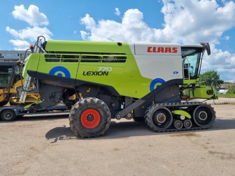 Mähdrescher of the type CLAAS LEXION 770 TT Incl. Vario bord V900. Vi giver 100 timers reklamationsret i DK!!! Terra Track 635 mm. CMOTION Compressor mm., Gebrauchtmaschine in Kolding (Picture 1)