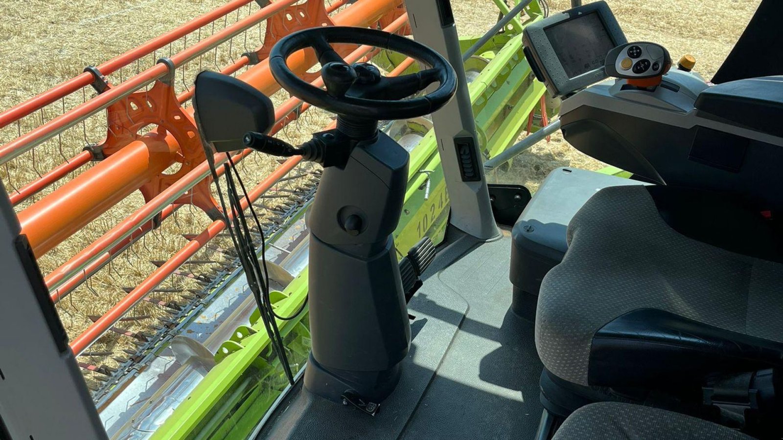 Mähdrescher tip CLAAS LEXION 770 TT Incl. Vario V1080 bord. CEMOS Auto Cruise Pilot. CEMOS Auto Crop Flow. Laser Pilot., Gebrauchtmaschine in Kolding (Poză 5)