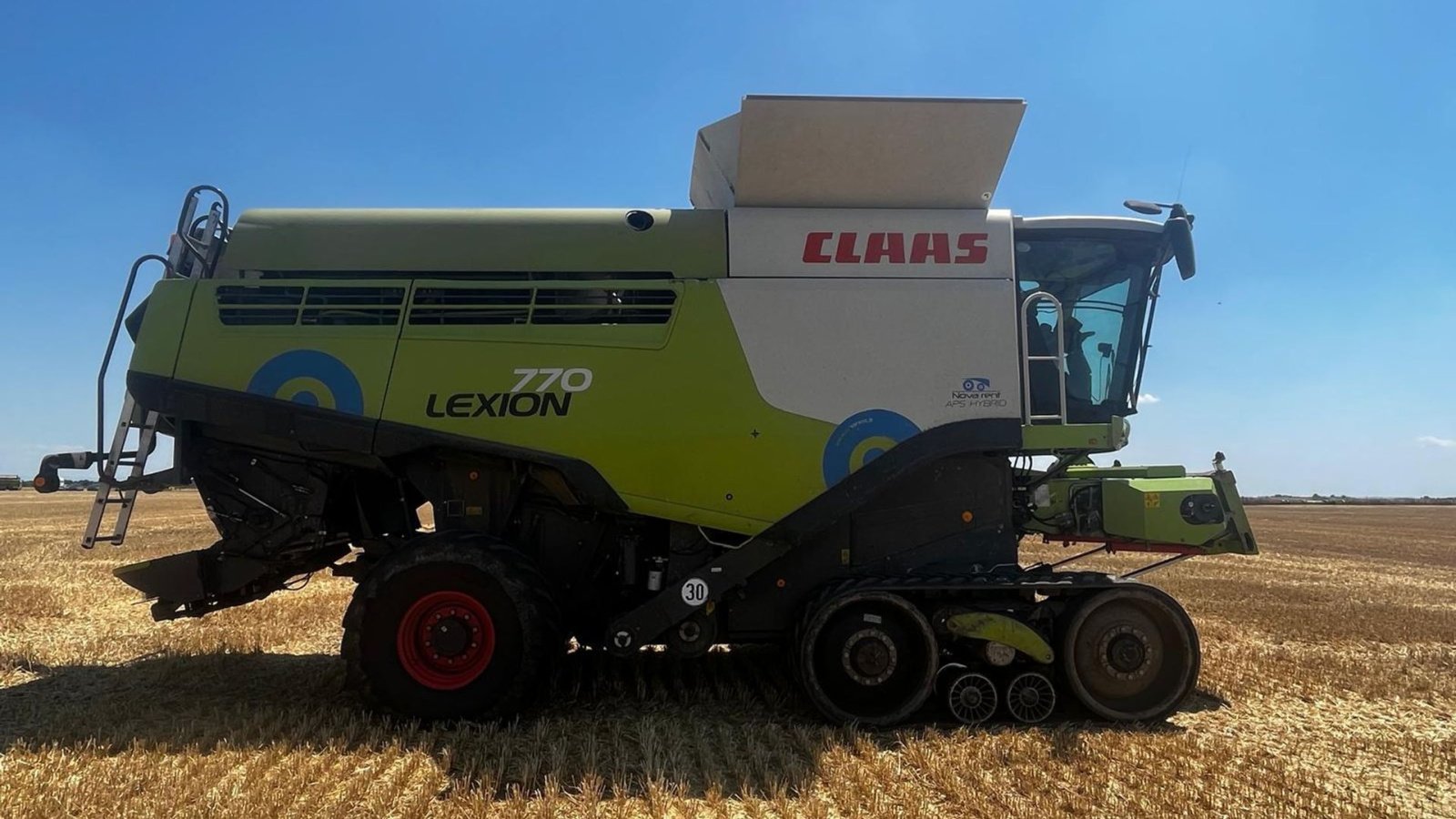Mähdrescher des Typs CLAAS LEXION 770 TT Incl Vario V1200 bord. CEMOS Auto Cleaning. CEMOS Auto Separation. CEMOS Dialog. Laser pilot. Auto Pilot. Cruise Pilot. CEMOS Dialog - Cleaning - Separation., Gebrauchtmaschine in Kolding (Bild 2)
